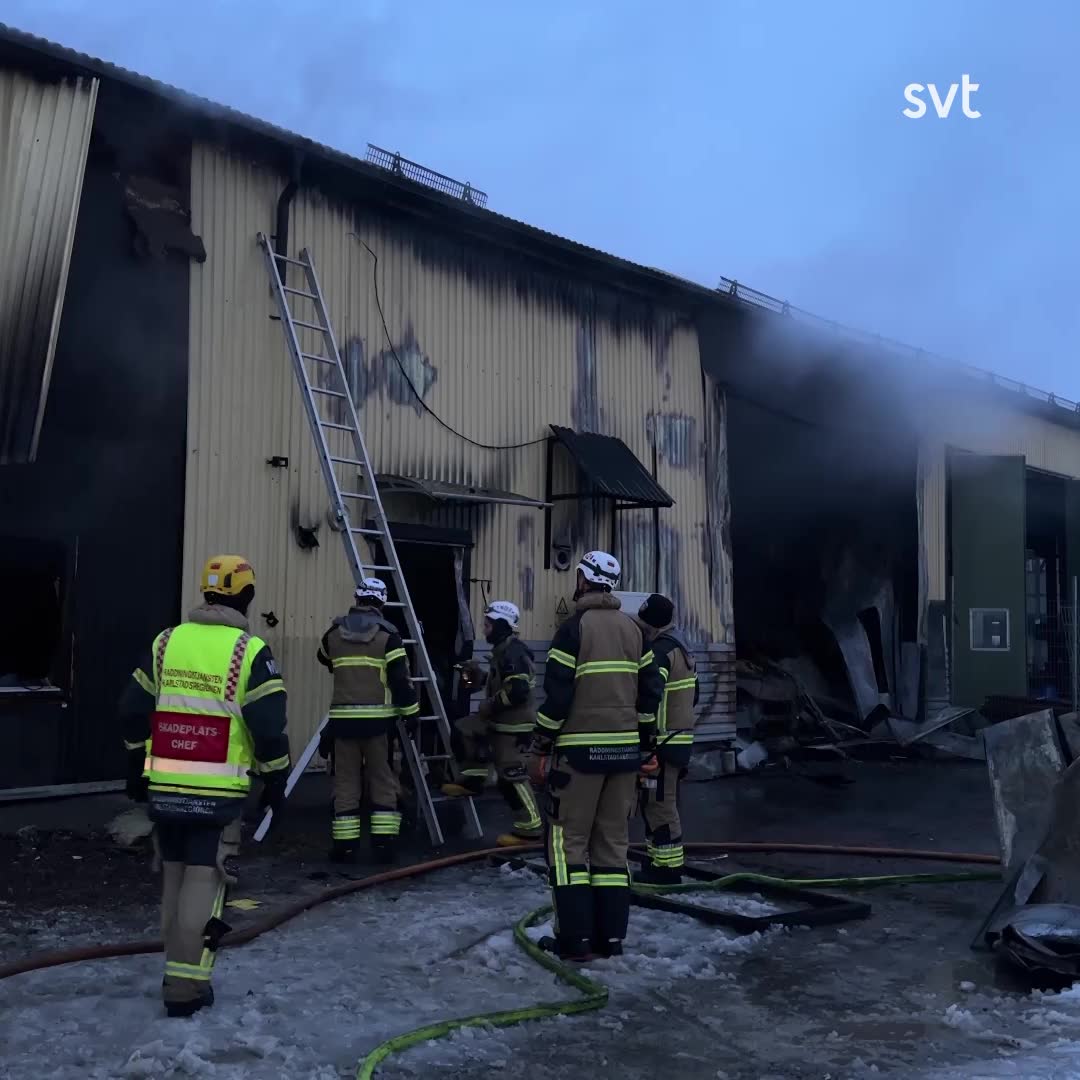 Kraftig brand i industribyggnad i Kil i natt
